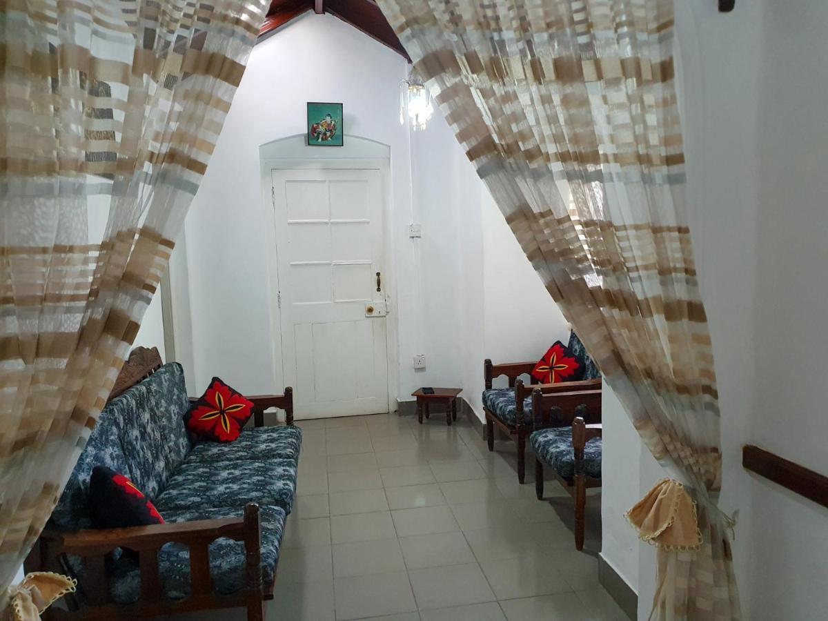 Ruchi House Hotel Nuwara Eliya Eksteriør billede